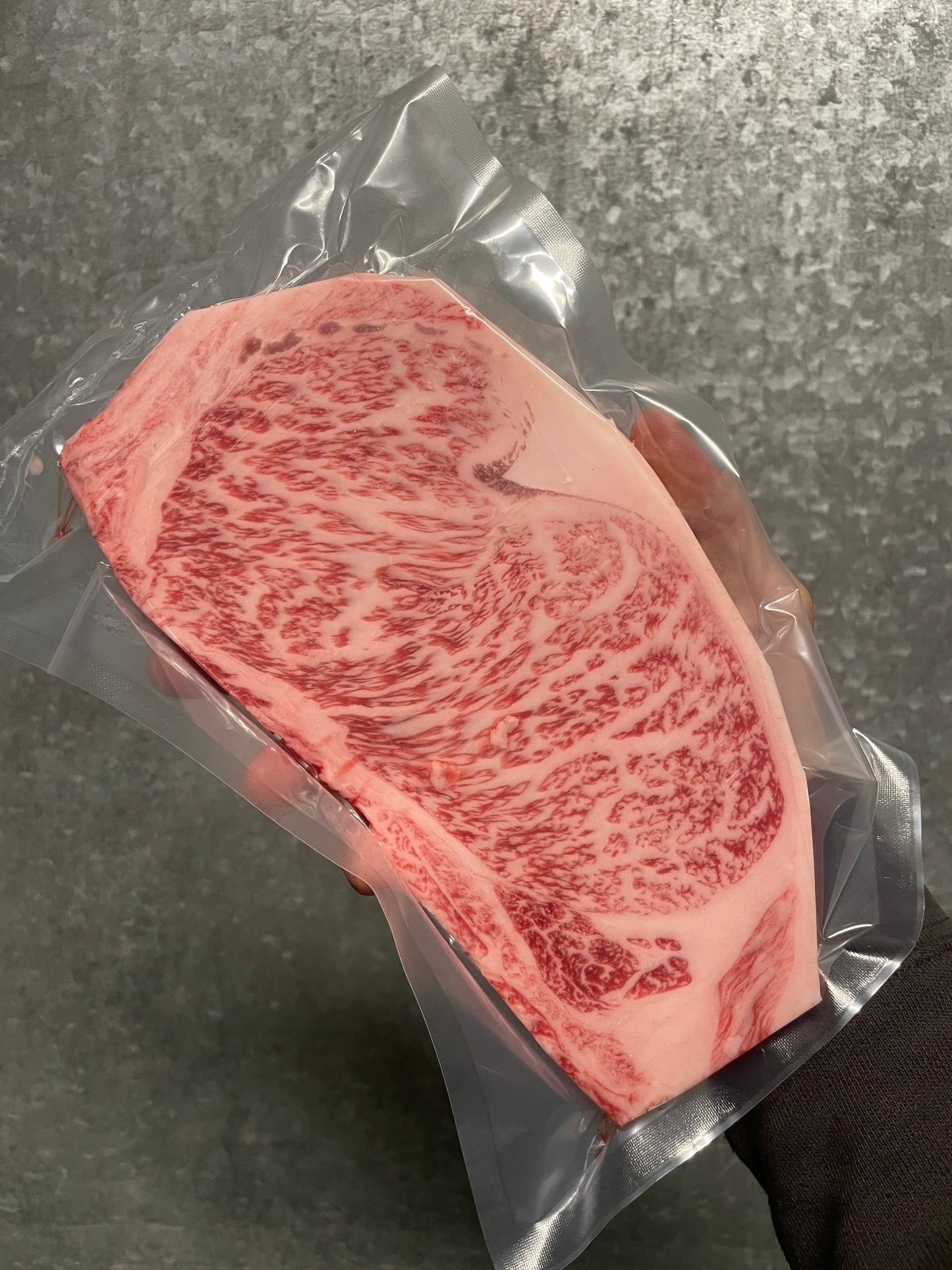 A5 OMI EMPEROR WAGYU NY STRIP