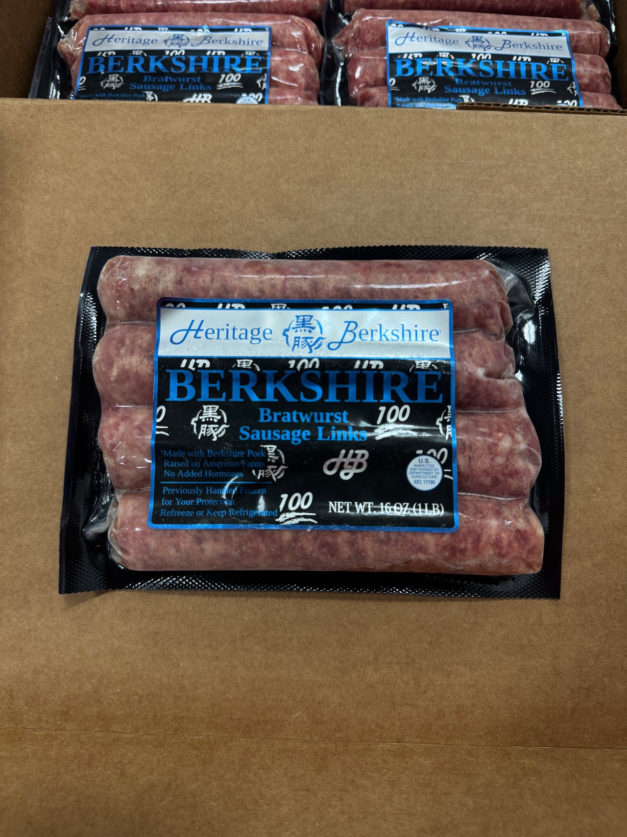 KUROBOTA BERKSHIRE BRATWURST
