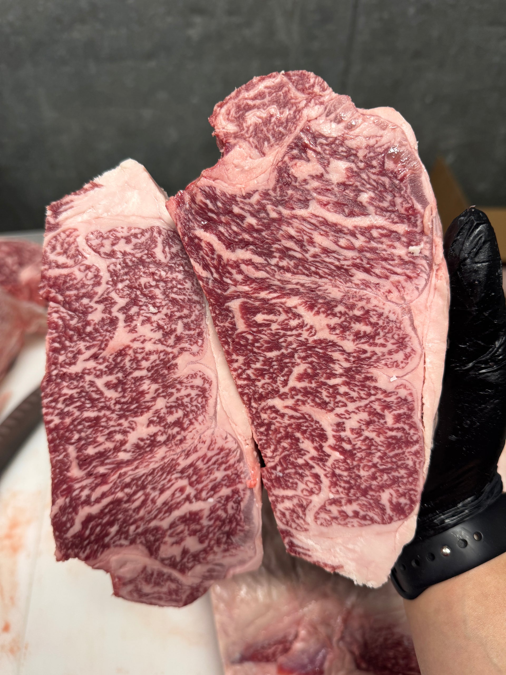 Australian Wagyu NY Strip Blue — BMS 4/5 Australian Wagyu Blue Label — marbling detail